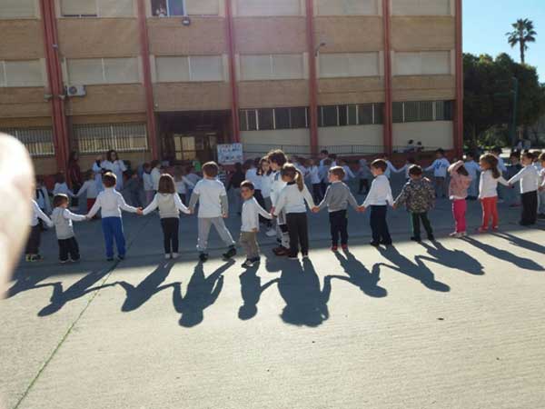 Día de la Paz en CEIP Los Guindos y CEIP Luis Cernuda 2017 2